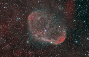 ngc6888-complex-28h25m-full_size