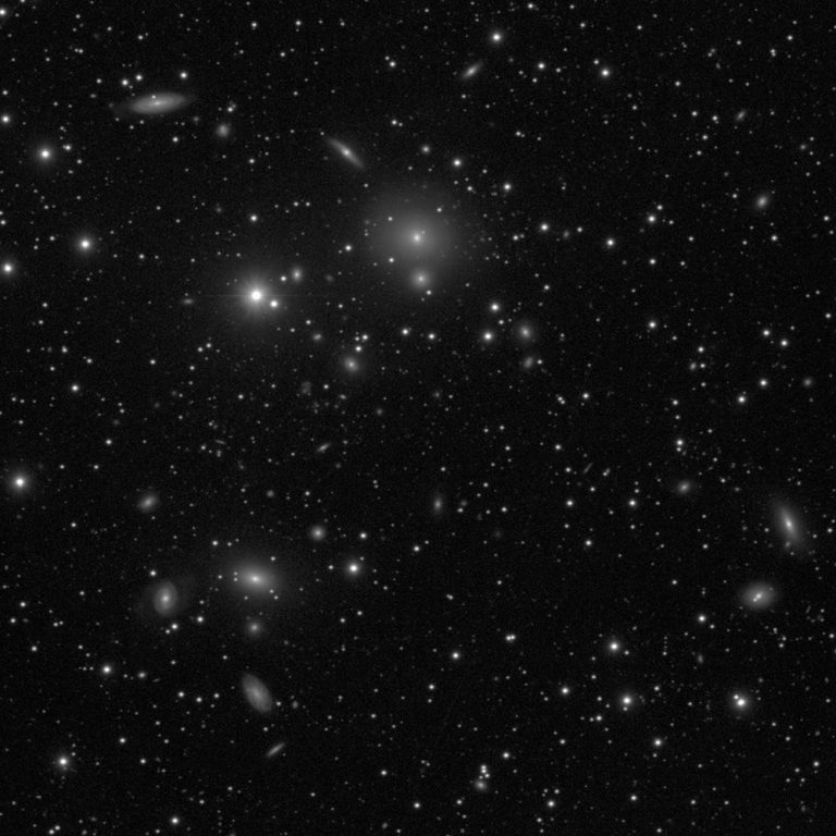 NGC507 L preview 100percent 768x768 - Фото галактик в поисках нового астероида
