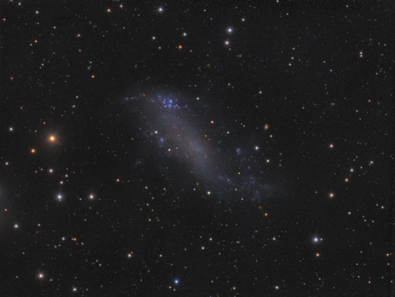 IC2574 complex 60h half size 768x578 - Галактика IC2574 - Туманность Коддингтона